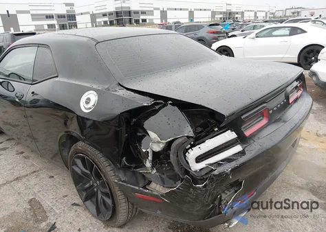 2016 Dodge Challenger Sxt z USA, uszkodzony, nr VIN 2C3CDZAG1GH290955